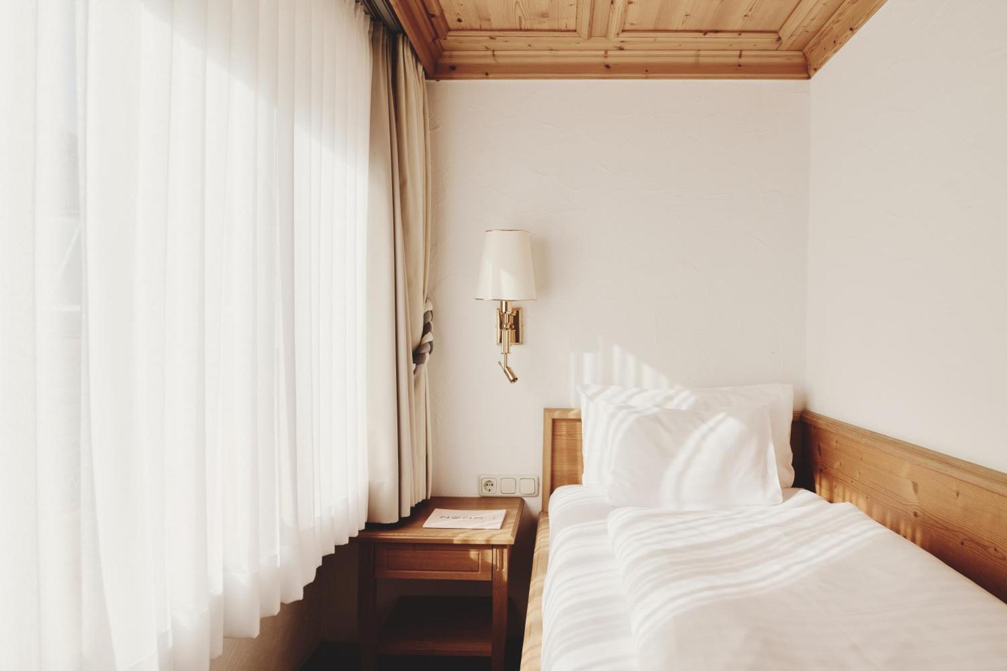 Burg Hotel Oberlech Zewnętrze zdjęcie