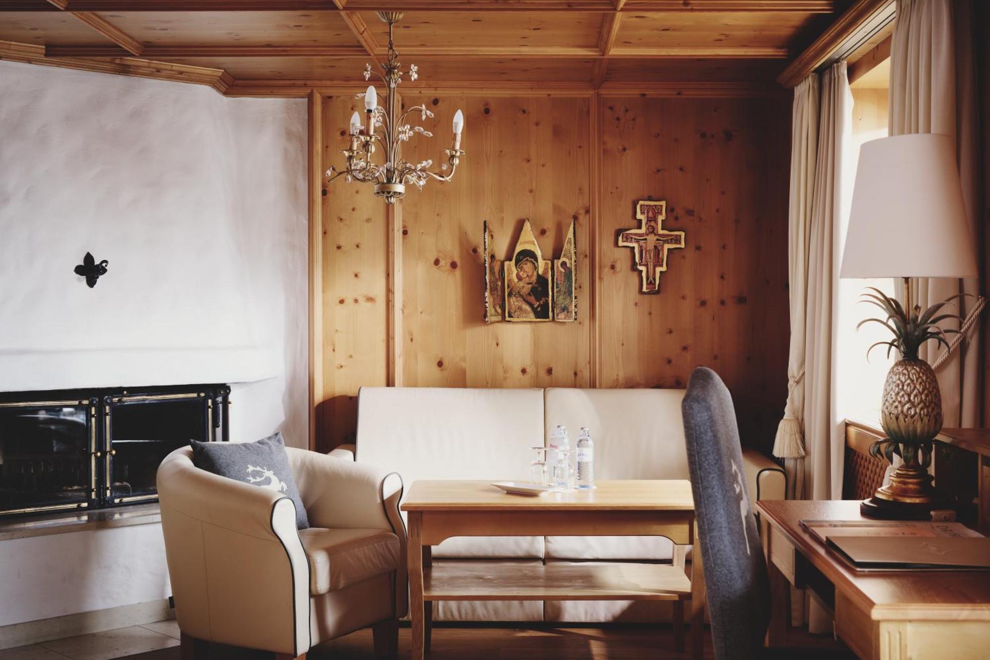 Burg Hotel Oberlech Zewnętrze zdjęcie